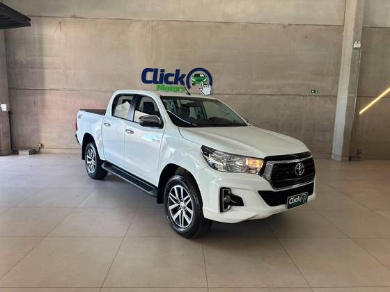 TOYOTA HILUX 2.8 SRV 4X4 CD 16V DIESEL 4P AUTOMÁTICO TOYOTA HILUX 2.8 SRV 4X4 CD 16V DIESEL 4P AUTOMÁTICO